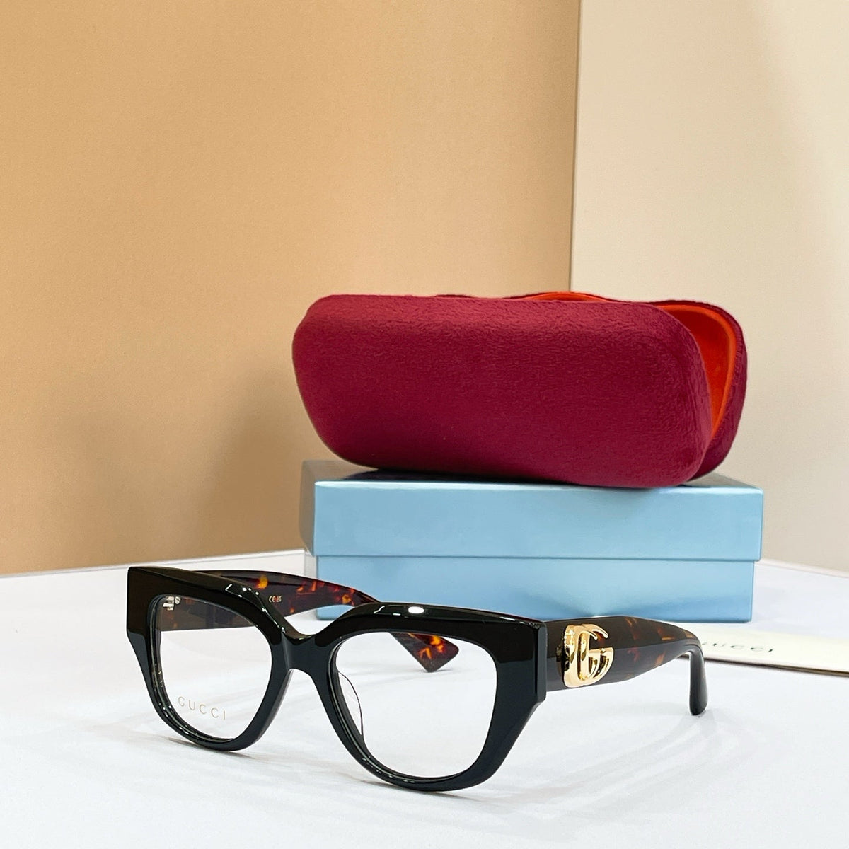 Eyeglasses